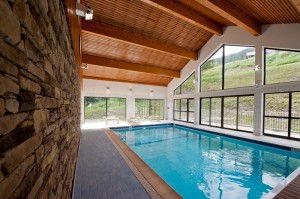 Internal swimming pool